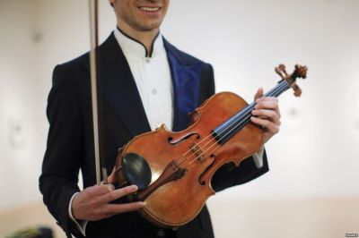 Stradivari Macdonald