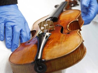 Stradivari violin