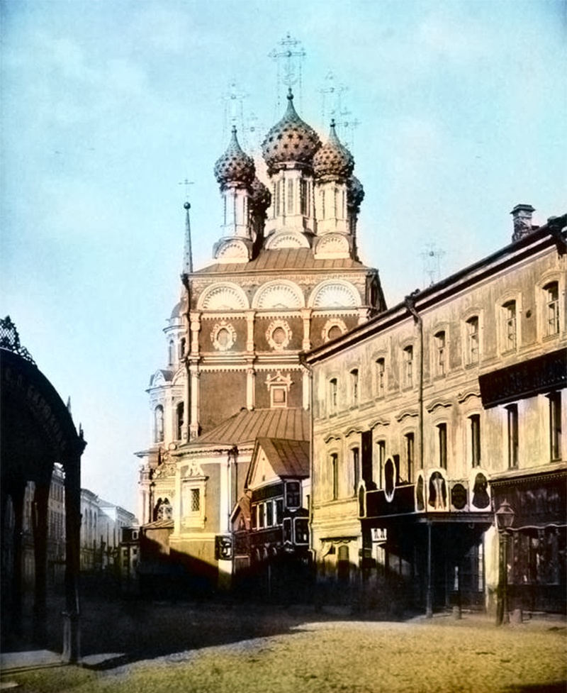 Храм 19 века. Церковь Николы большой крест в Москве. Никола большой крест на Ильинке. Храм Николая Чудотворца на Ильинке. Храм святителя Николая большой крест на Ильинке в Москве.